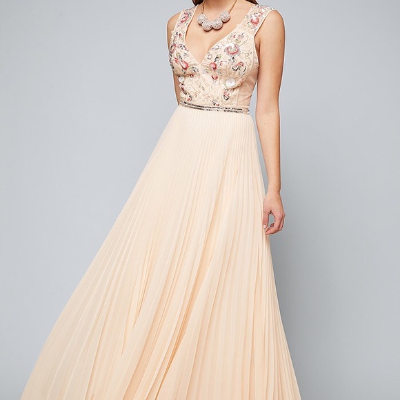 bebe Dresses & Skirts - ✨HP✨Bebe Georgi Gown